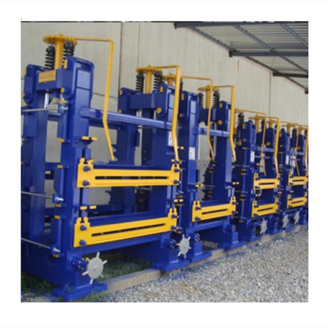 Steel Equipment Manufacturers Sell Steel Hot Rolling Machines for Use in Construction