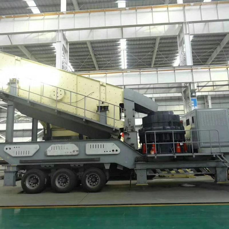 Mobile Gold Mobile Crusher with Vibrating Screening Crushing Plant Direct Sales