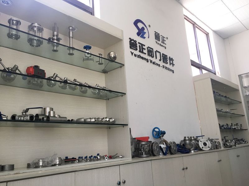 Yuzheng Valve 1PC Ss Flanged Ball Valve with Pad