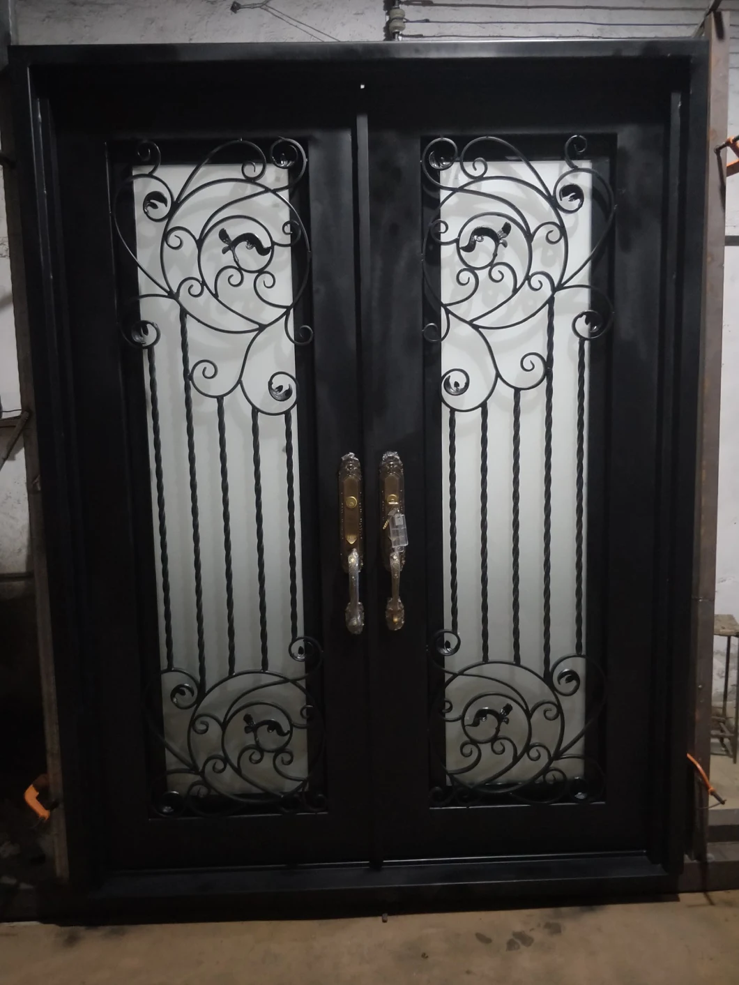 Bulletproof Security Doors with Door Stopper and Hinges Modern Iron Door|Wrought Iron Double Doors|Custom Wrought Iron Doors