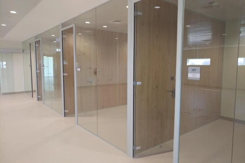 Sgp PVB Clear Flat or Curved Toughened Tempered Laminated Glass Safety Glass Building Glass