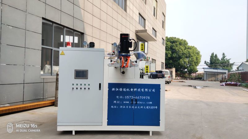 Polyurethane Foaming Equipment Pouring Machine Can Add Color