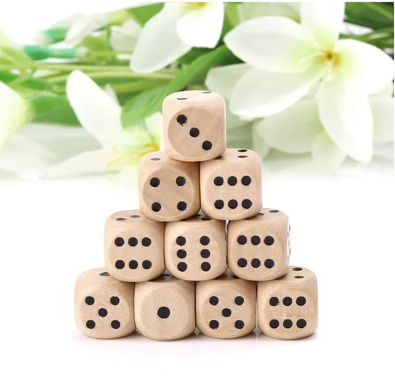 Optional Design 6 Sided Gambling Small Dice 16mm Diceround Corner Wood Casino Dice for Board Game