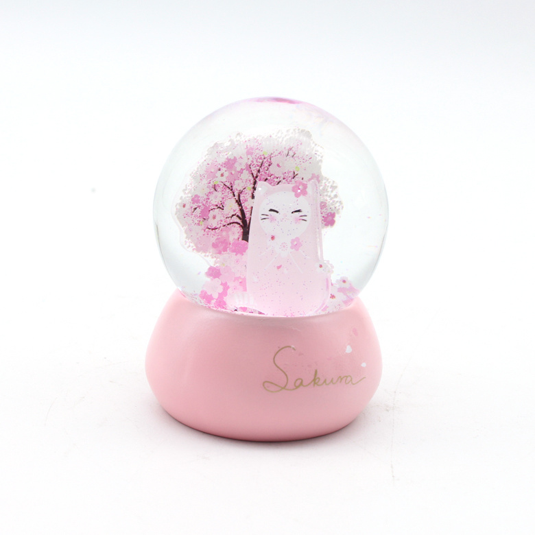 OEM Personalized Handmade Resin Water Globe Custom Plastic Interior Glass Snow Globe
