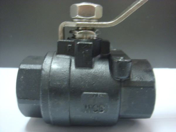 Industry 2PC Stainless Steel Ball Valve in Carbon Steel