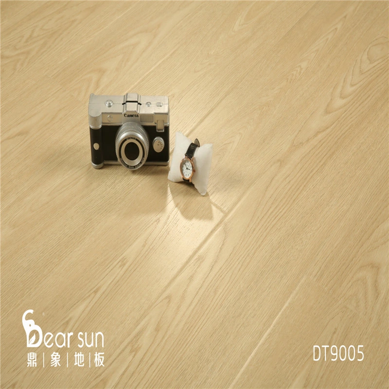 Eco Hot Selling Heat Resistant Timber Water Resistant Laminate Flooring