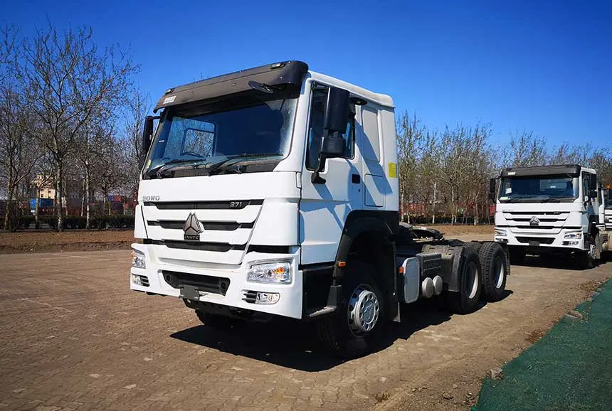 Truck Head Sinotruck HOWO 6X4 371HP Diesel Tractor Engine Trailer 10 Wheeler Truck Head Used