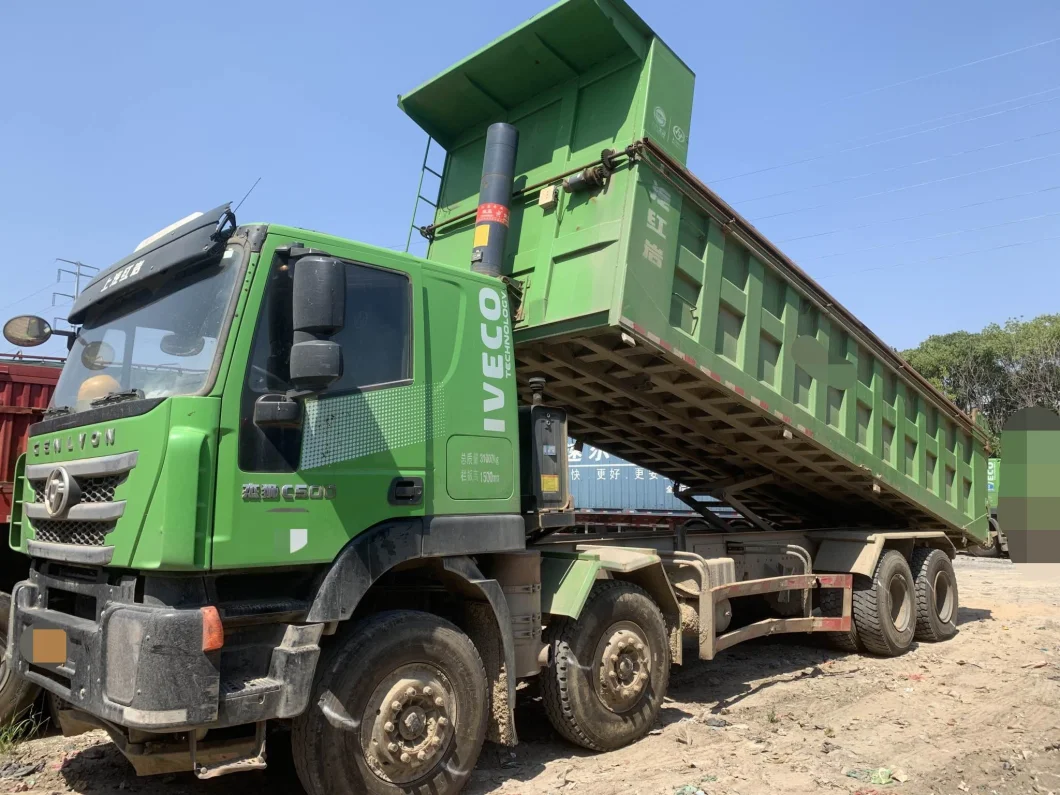 Used Green Saic Hongyan 8X4 Prime Mover Dump Hoist Truck 450HP Tipper Truck in Good Condition