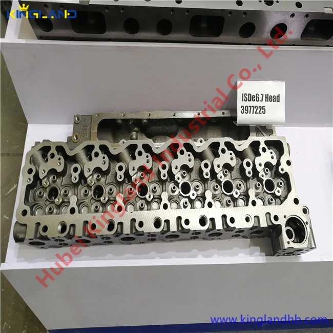 Auto Parts Diesel Engine Cylinder Head Isde6.7 3977225