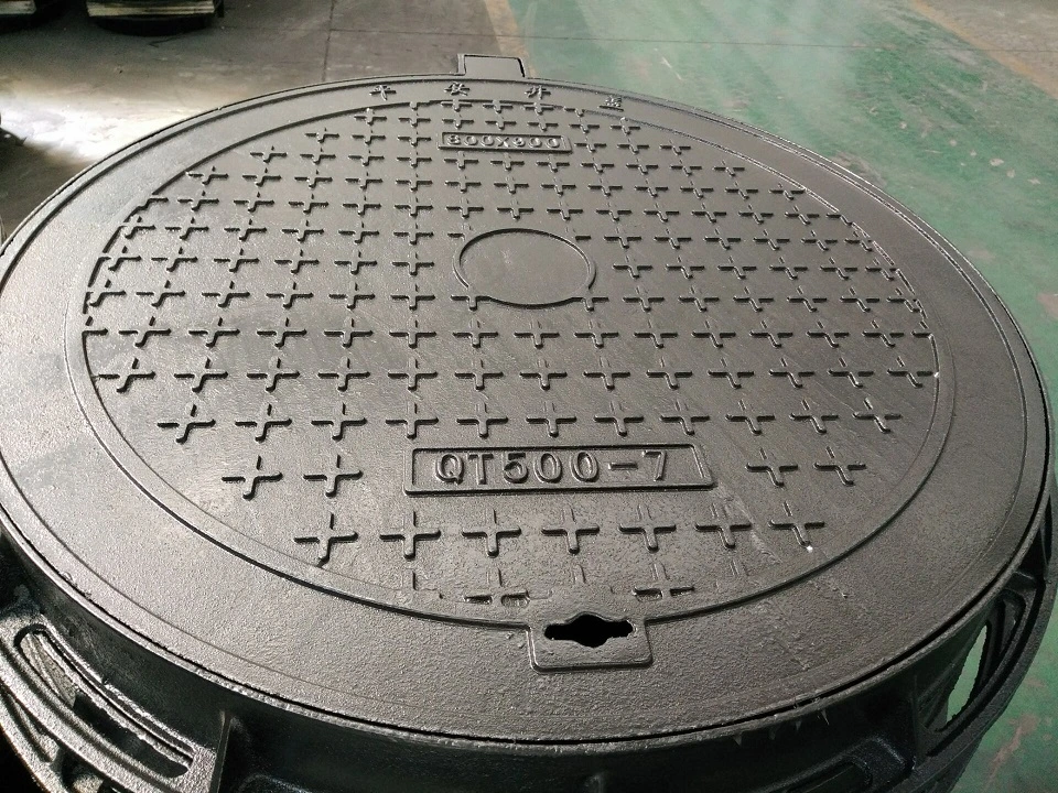 Sand Moulding Casting Iron Covers and Water Grates with Frames with Standard En 124