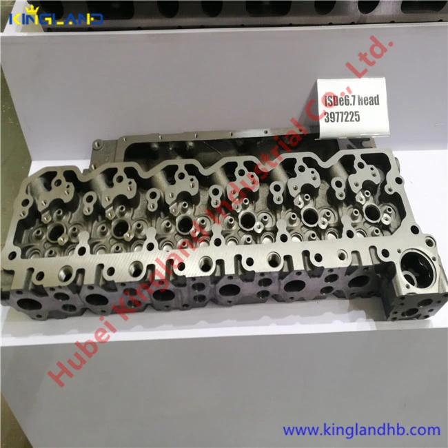 Auto Parts Diesel Engine Cylinder Head Isde6.7 3977225