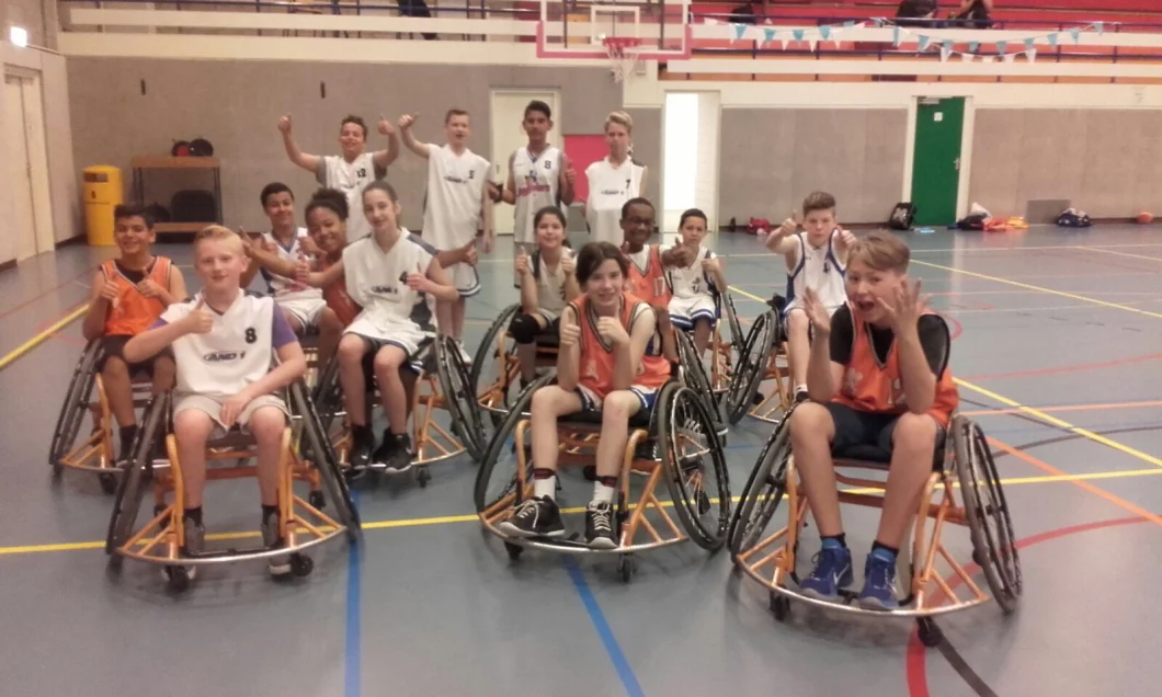 Rehabilitation Equipment Guangzhou Sports Wheelchair Basketball for Disabled