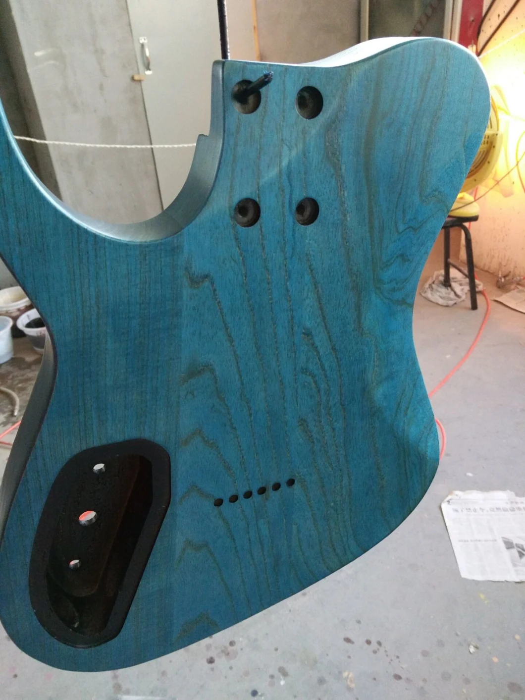 Custom 8 String Electric Guitar for Musical Instrument