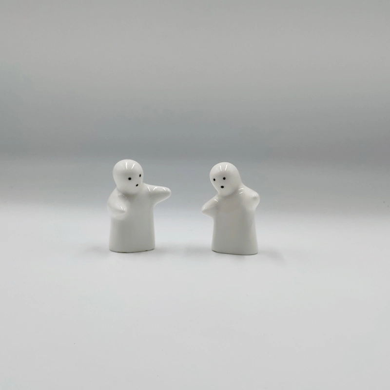 China-Bone Combinable Porcelain Christmas Figurine Ceramic Lover Set Gift Statue Embrace The Lover Figurine Decoration
