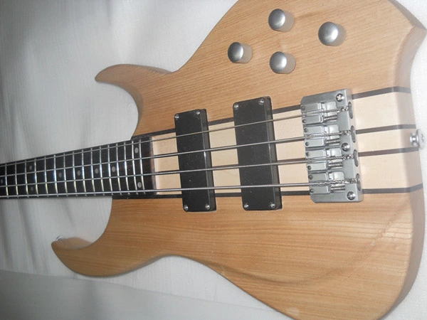 Electric Guitar / Bass Guitar /Musical Instruments (FB-017TH)