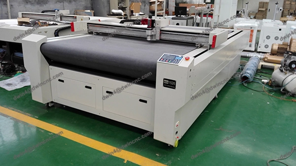 China Oscillating Knife Cutting Machine/CNC Vibrate Knife Cutting Machine Fabric Cloth