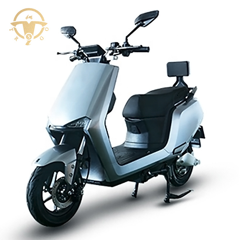 2021 New Design 2000W Electric Scooters with 12 Inch Tyre for Sale