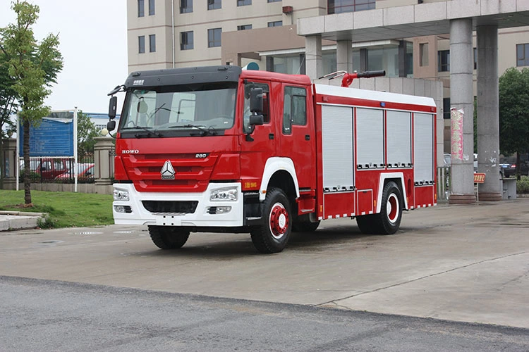 Competive Price Sinotruk, HOWO 5000L Water/Foam Fire Fighting Truck