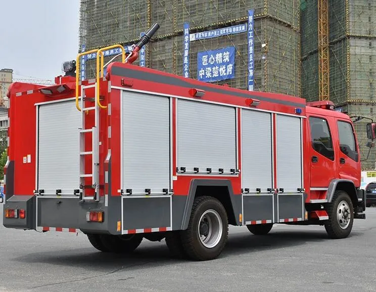 Isuzu 4X2 Rescue Truck 6000L Water and Foam Fire Fighting Truck