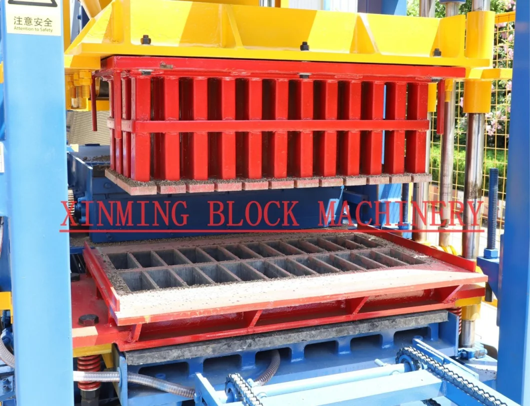 Qt 8-15 Block Making Machine for Construction Use, Making Concrete Block, Cement Block, Paver Block, Curb Stone Block etc. Block Moulding Machine