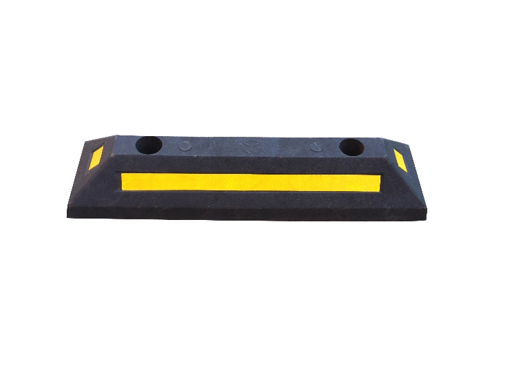 Reflective Striped Rubber Wheelstop Rubber Recycled Car Parking Blocks (CC-D26)