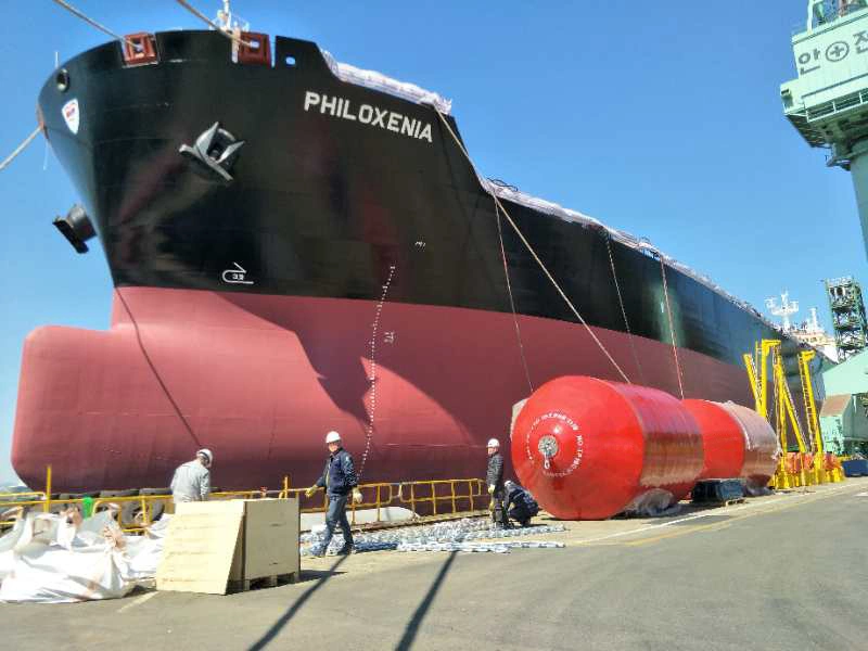 Polyurethane Foam Filled Floating Dock/Marine Fender for Boat Ship Vessels