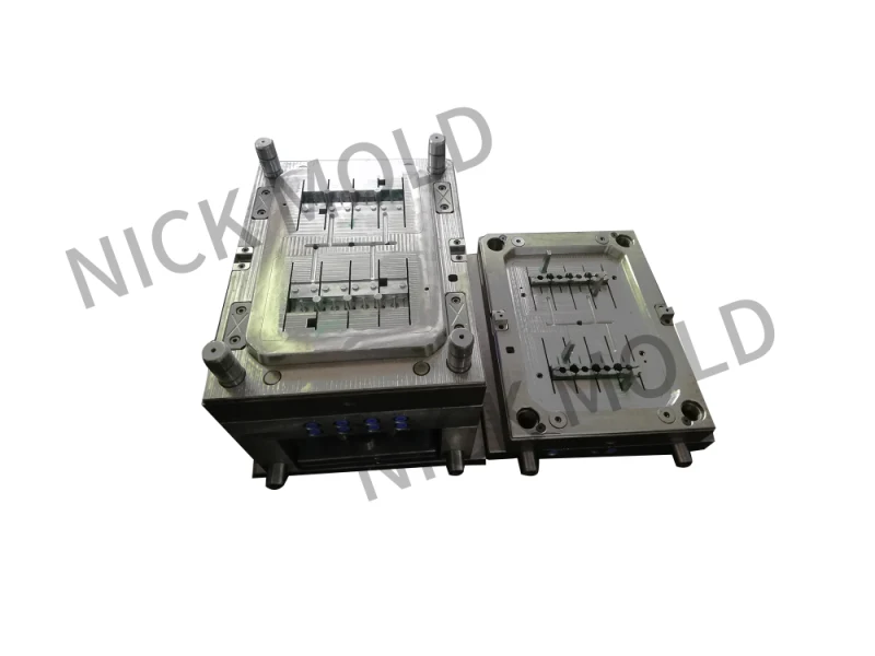 Plastic Injection Mold for Terminal Shroud