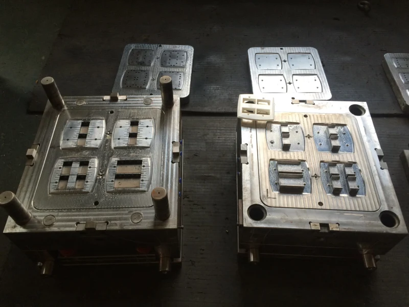 Plastic Electricity Switch Injection Mold