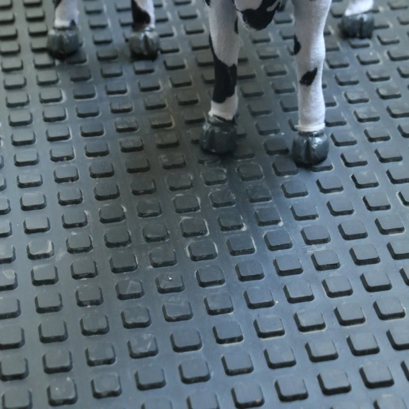 Grooved Bottom Cow Mattress Mat Stall Flooring Mat