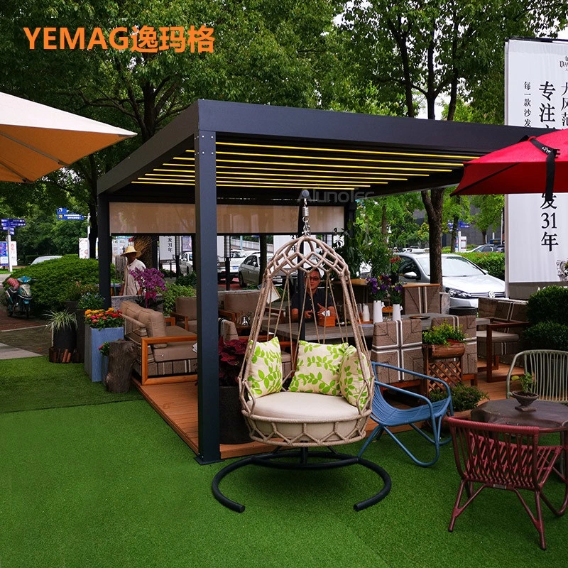 White Color Customize Retractable Folding Roof for Cafe