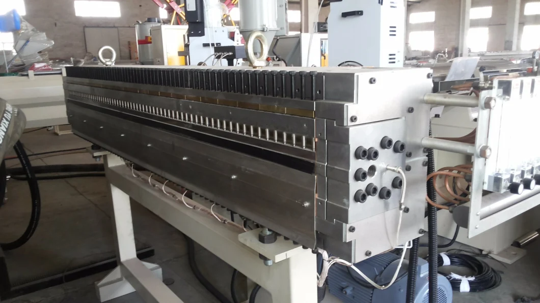 The Newest PP/PE/PC Hollow Sheet/ Grid Plate Extrusion Line