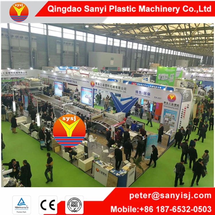 Plastic PVC WPC Spc Flooring Tile/Plank Production Extruding/Extrusion/Extruder Making Machine