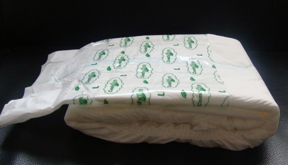 Disposable Adult Nappies (3D leak guard)