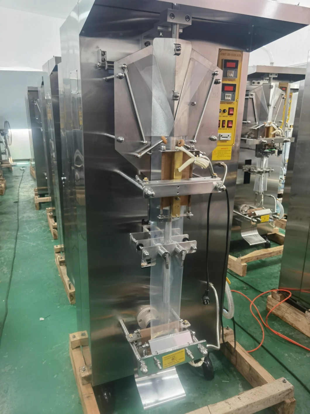 Volardda Bag Automatic Filling Machine Liquid Water Filling Sealing Packing Packaging Machine