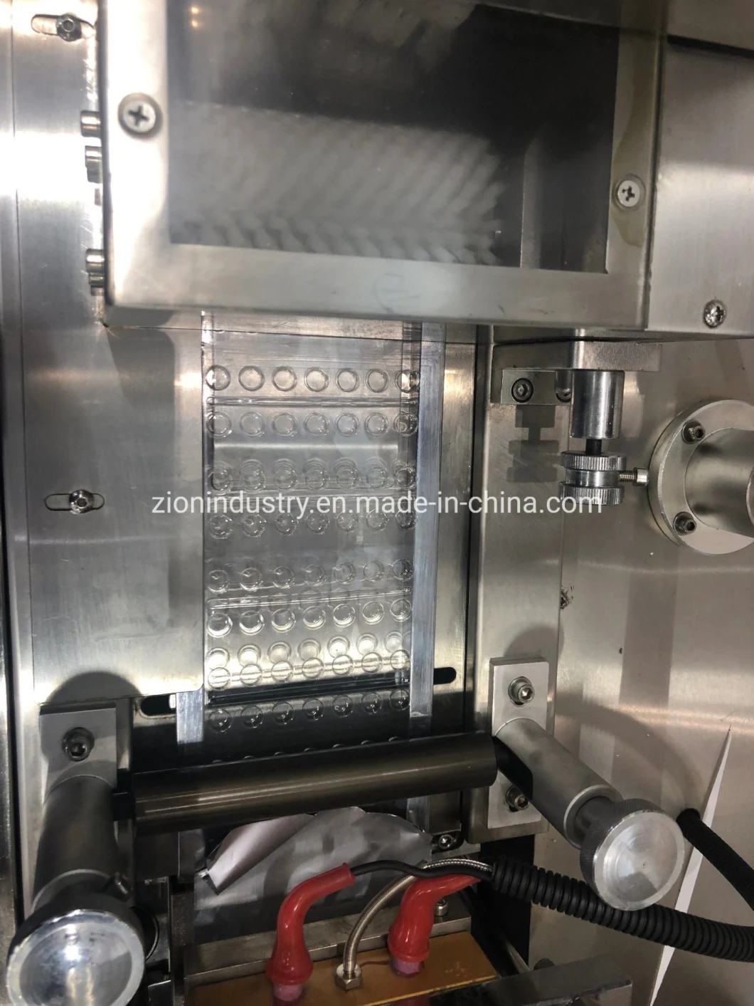 China Supplier Dpp80 Small Blister Packing Machine, Pharmacy Tablet Capsule Blister Packing Machine