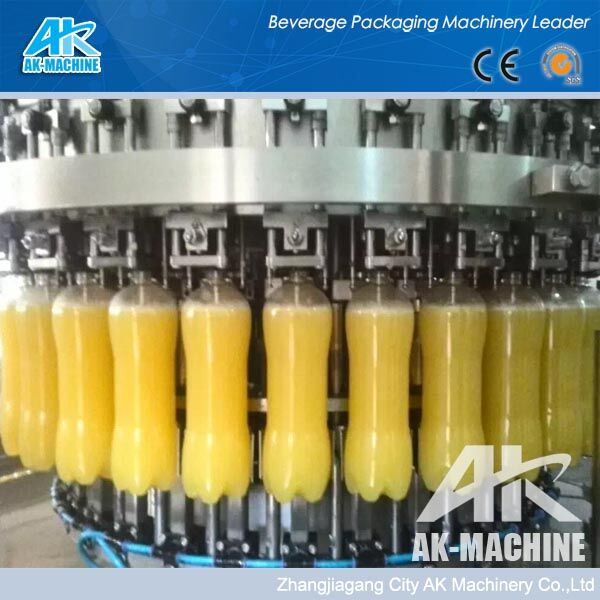 Carbonated Beverage Filling Machine Line Plant / Liquid Bottling Filling Machine