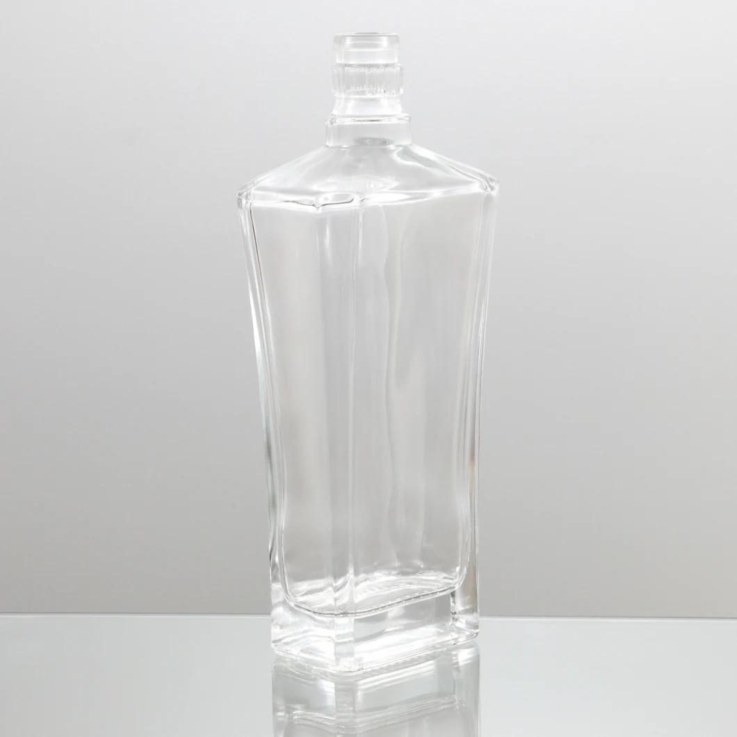 Flat Wine Bottle for Whiskey Customized Glass Bottle Spirit Bottle