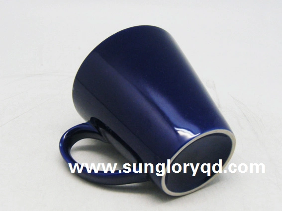 Funnel-Shaped Porcelain Mug of Syb049