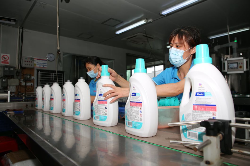 OEM Plant-Based Fragrant Anti-Bacterial Liquid Laundry Detergent Laundry Liquid 3kg