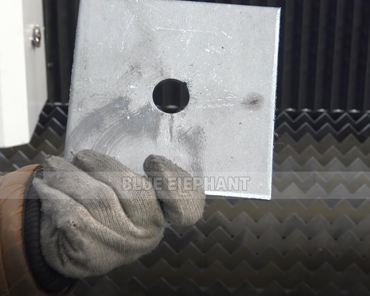 1530 CNC Metal Fiber Laser Cutting Machine for Copper/Aluminum/Steel/Iron