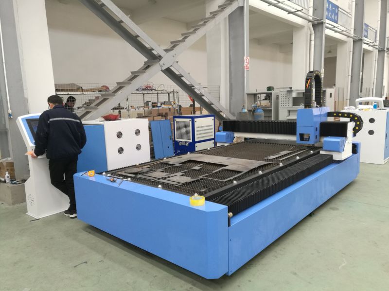1500W Ipg Fiber CNC Laser Metal Cutting Machine for Copper Sheet Cutting