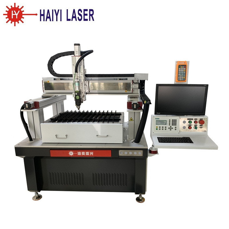 Hot Selling 800W / 1000W / 1500W Fiber Laser Cutting Machine
