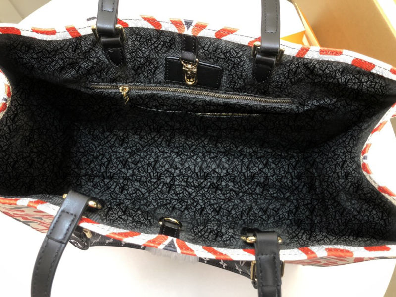 The World's Top Designer CD Handbag Is a Fashionable New Cosmetic Bag Mini Samll Handbags