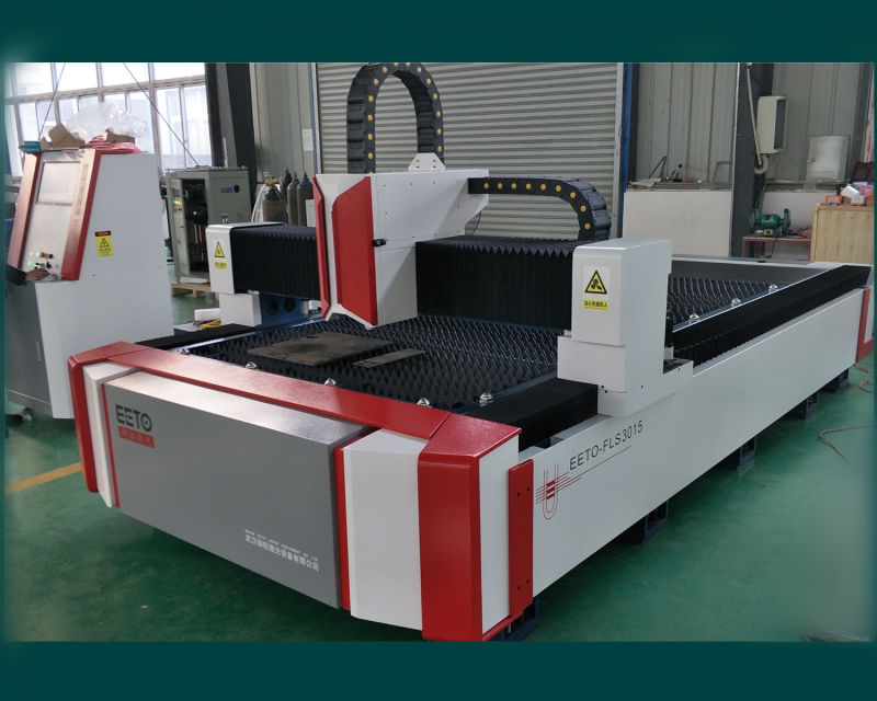1500W CNC Metal Fiber Laesr Cutting Machine Factory Sale