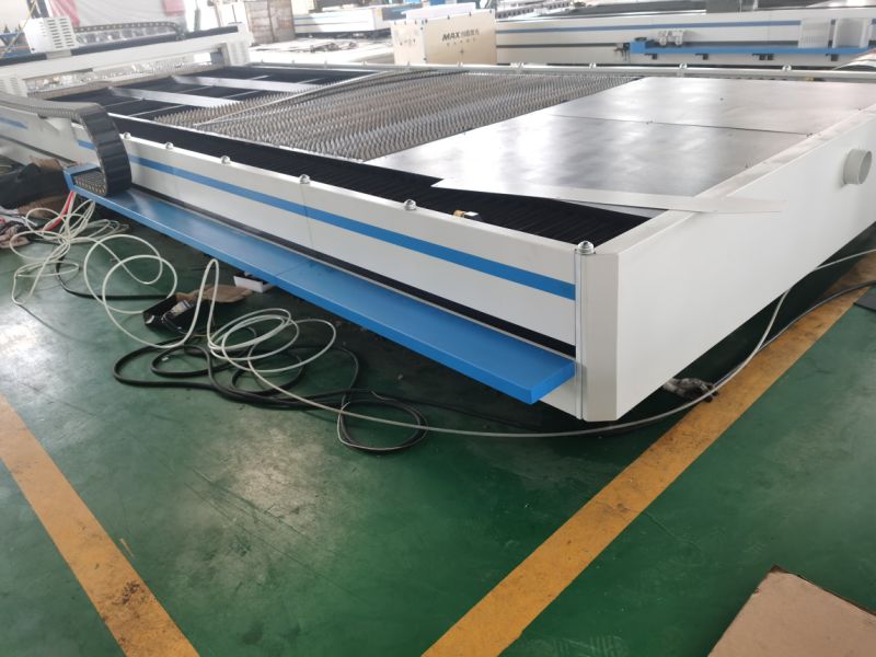 Factory Direct Sell Heavy Industrial Fiber Laser CNC Cutting Machine