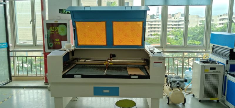 80W 100W Dapeng Laser Cutting Engraving Machine