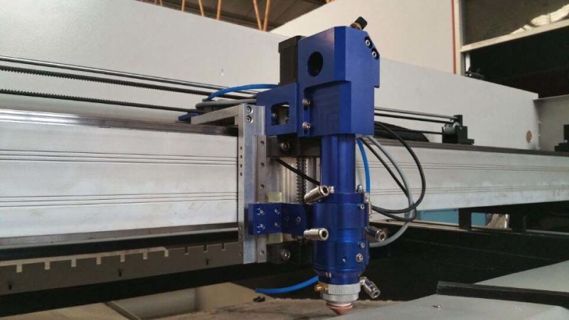1300X900mm 150W 1.5mm CO2 Steel Laser Cutting Machine