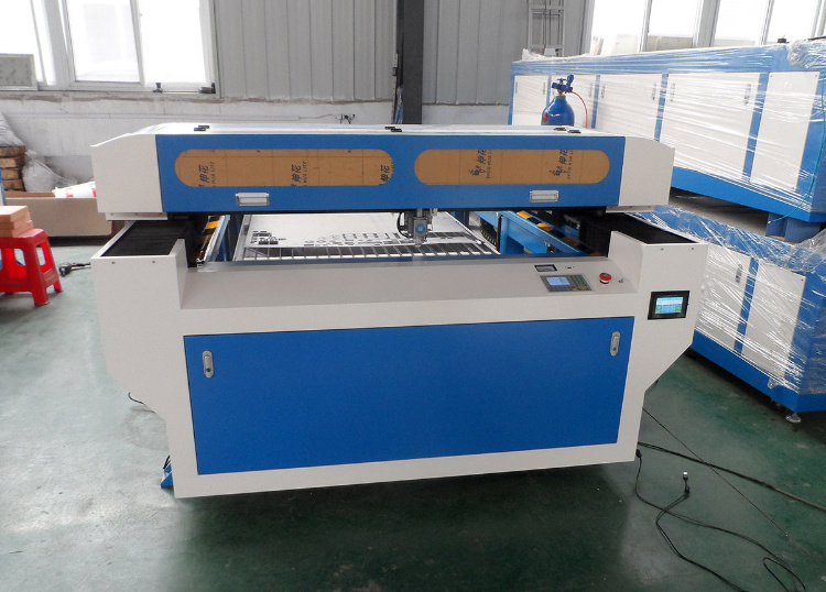 Wood Metal Steel CNC Laser Cut Machine Flc1530A