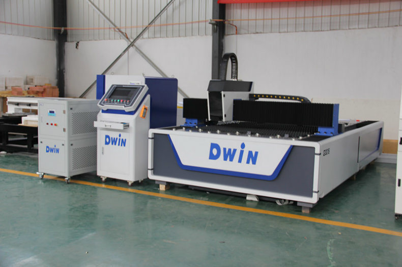 500W 750W 1000W 1500W 2000W Metal Fiber Laser Cutting Machine Dw-1530f