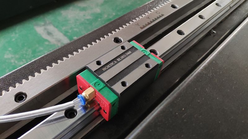 Chinese 1500W Fiber Laser Cutting Machine Aluminum Laser Cutter